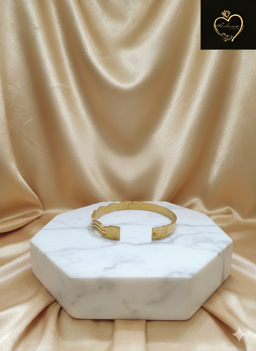 Golden Ripple Bangle