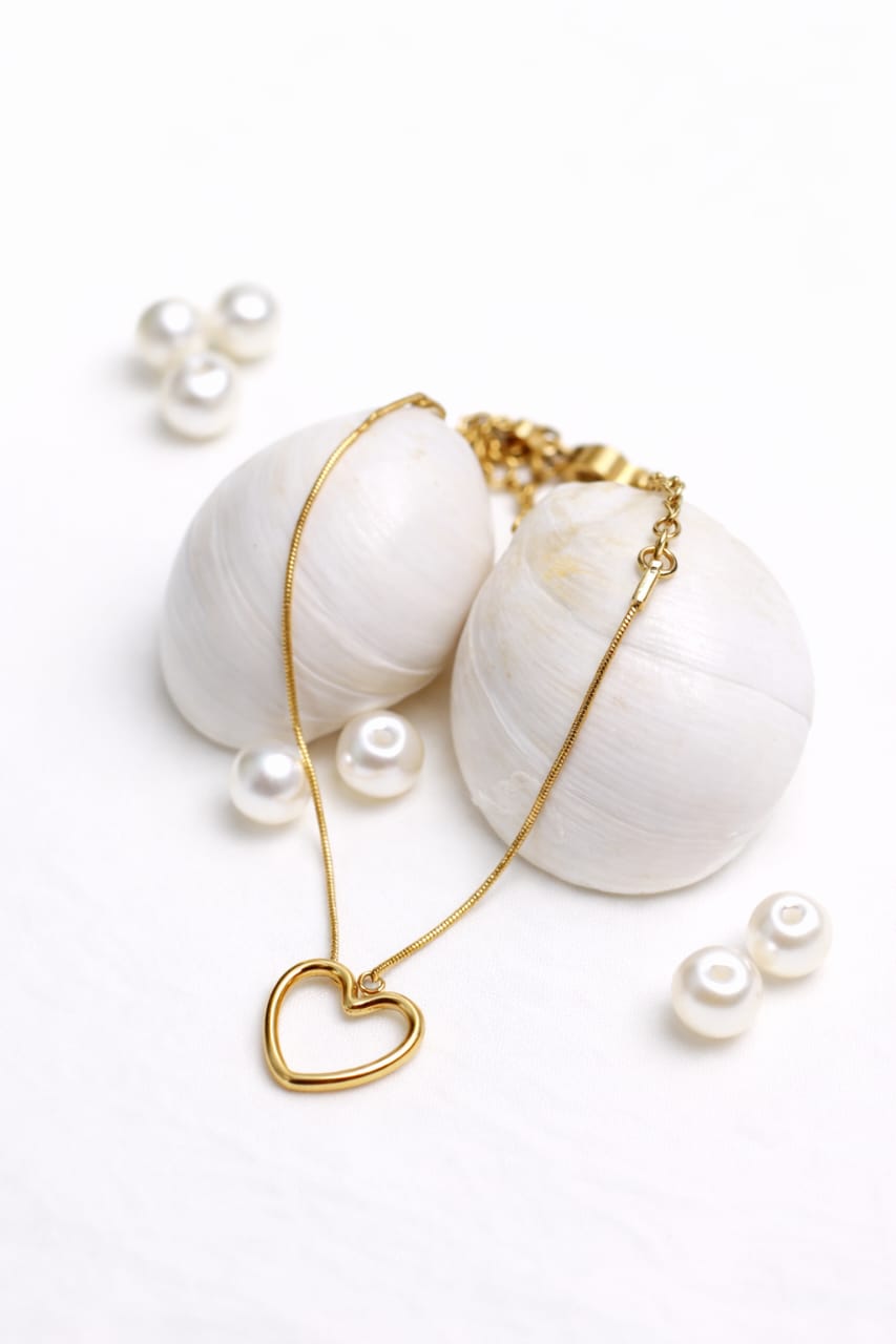 HEART CHARM SLIDER BRACELET