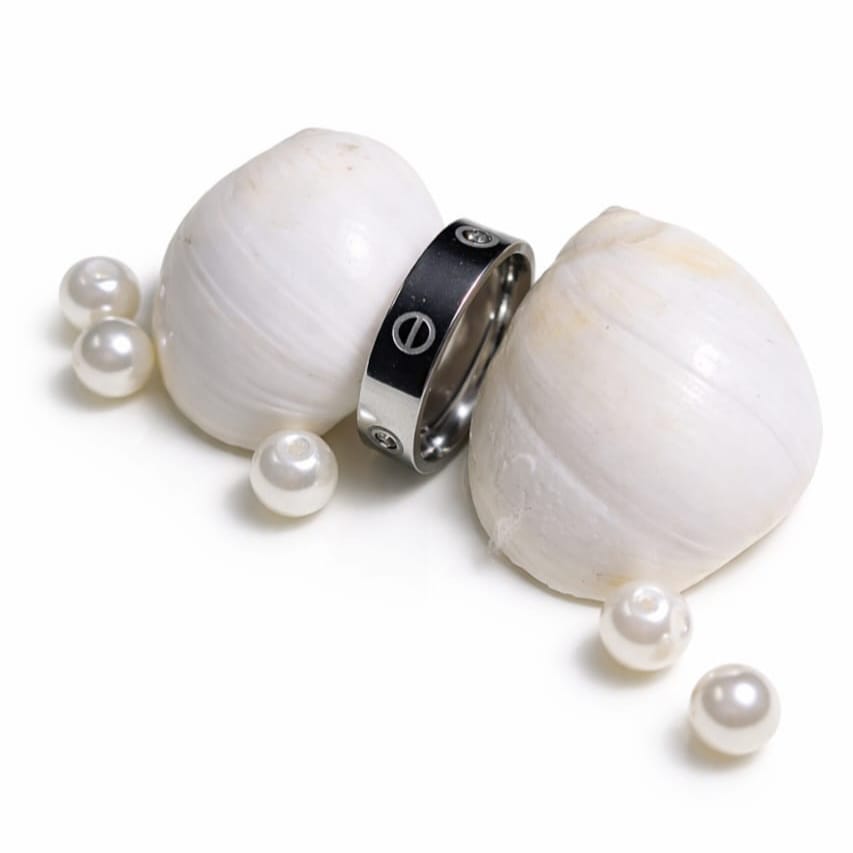 LOVE BAND RING